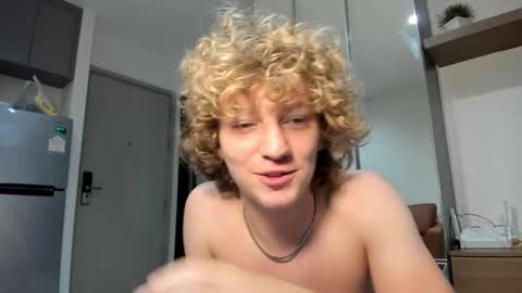 Snapshot of leo_wildd chatting on October 2025 03:36:01 AM leo_wildd online show from October 2025 03:36:01 AM