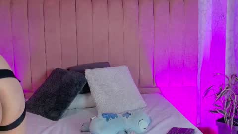 Snapshot of leo_williams_ chatting on July 2026 12:09:01 PM Leo Williams online show from July 2026 12:09:01 PM