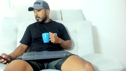 Snapshot of leocarter_ chatting on June 2026 01:14:01 PM leo online show from June 2026 01:14:01 PM