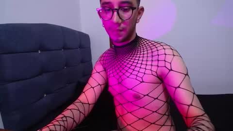 Leoh online show from October 2025 01:51:02 AM