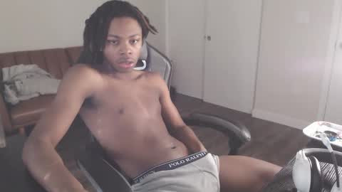 LeoMalonee online show from January 2025 09:59:01 PM