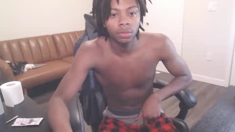 LeoMalonee online show from February 2025 04:50:01 AM