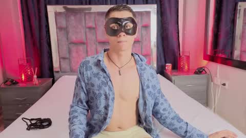 Snapshot of leomonnroe chatting on February 2026 07:19:02 PM leomonnroe online show from February 2026 07:19:02 PM