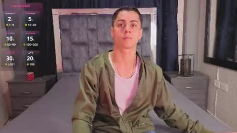 Snapshot of leomonnroe chatting on June 2026 05:46:01 PM leomonnroe online show from June 2026 05:46:01 PM