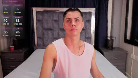 Snapshot of leomonnroe chatting on June 2026 05:26:01 PM leomonnroe online show from June 2026 05:26:01 PM