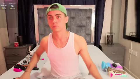 Snapshot of leomonnroe chatting on July 2026 04:02:02 PM leomonnroe online show from July 2026 04:02:02 PM