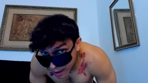 Leon Connor online show from October 2025 07:45:01 PM