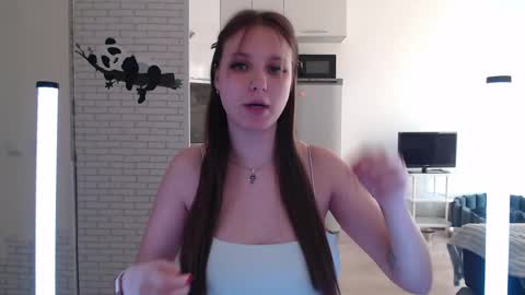 Snapshot of leonaalove chatting on April 2026 02:34:01 PM Leonaalove online show from April 2026 02:34:01 PM