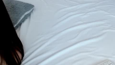 LUCY online show from October 2025 10:01:01 PM