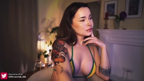 Snapshot of leonamell chatting on January 2025 01:41:01 AM Leo online show from January 2025 01:41:01 AM