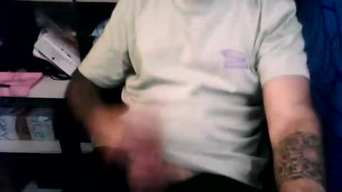 Snapshot of leonidascum chatting on September 2025 12:06:01 PM leonidascum online show from September 2025 12:06:01 PM