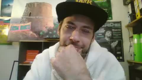 Snapshot of leonidascum chatting on November 2025 10:17:02 AM leonidascum online show from November 2025 10:17:02 AM