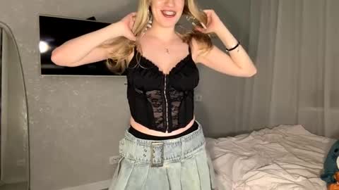 Snapshot of leonormcelyea chatting on February 2026 04:18:01 PM Eve online show from February 2026 04:18:01 PM