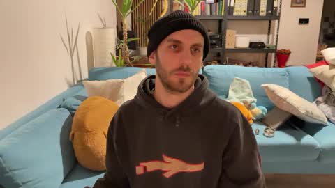 Snapshot of leonvampire chatting on February 2025 08:58:01 PM Leon online show from February 2025 08:58:01 PM