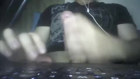 leoonel_95 online show from May 2026 05:04:01 AM