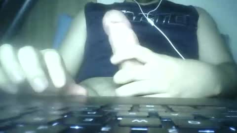 leoonel_95 online show from May 2026 05:37:02 AM