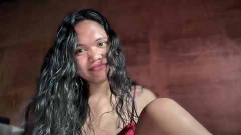 Snapshot of leora_luna chatting on January 2026 04:06:02 AM Jenn online show from January 2026 04:06:02 AM