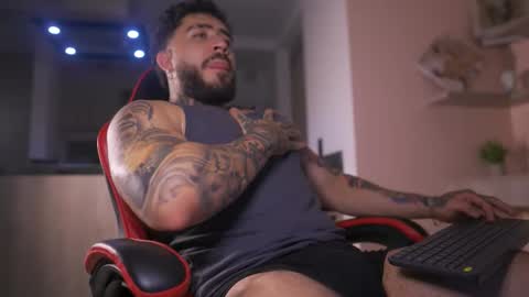 Leo Salvatore online show from October 2025 11:31:01 PM