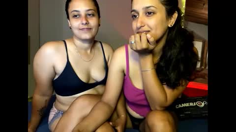 Snapshot of lesbiancouplebrazil2025 chatting on February 2026 10:13:02 AM lesbiancouplebrazil2025 online show from February 2026 10:13:02 AM