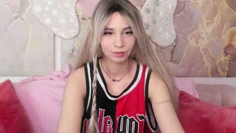 Snapshot of lesilos chatting on January 2026 01:19:01 AM Eveline online show from January 2026 01:19:01 AM