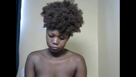 leslie online show from March 2025 05:33:02 AM