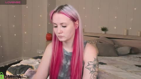 Joyce online show from November 2025 01:48:02 AM