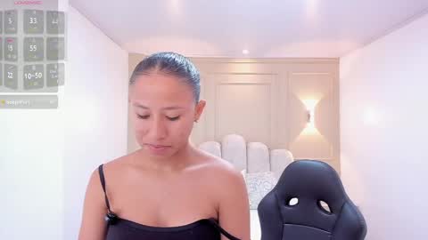 Snapshot of leslysimpson chatting on May 2026 07:33:02 PM online show from May 2026 07:33:02 PM