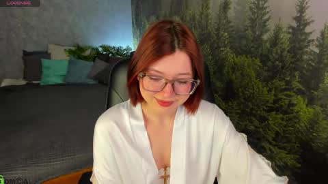Lessi online show from May 2026 01:00:01 AM
