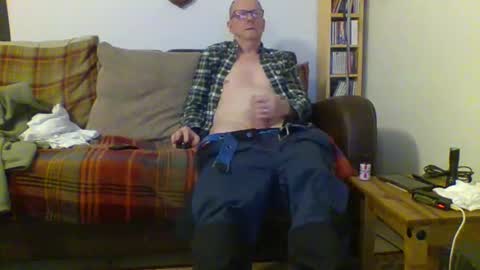 Snapshot of letmestrip chatting on January 2025 12:28:01 AM paul online show from January 2025 12:28:01 AM