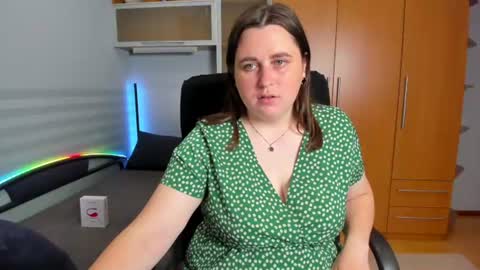 Snapshot of letticams chatting on July 2026 06:19:02 AM Naomi online show from July 2026 06:19:02 AM