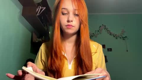 Lola online show from April 2026 07:11:02 PM