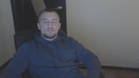 Snapshot of lev1ngston chatting on December 2024 06:19:01 PM lev1ngston online show from December 2024 06:19:01 PM