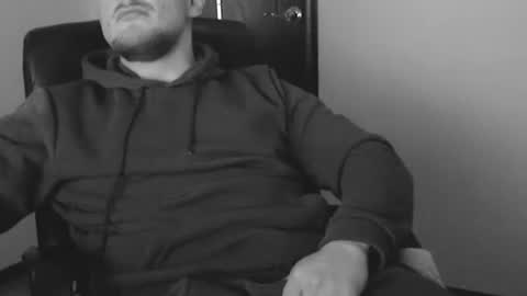 Snapshot of lev1ngston chatting on January 2025 11:38:02 PM lev1ngston online show from January 2025 11:38:02 PM