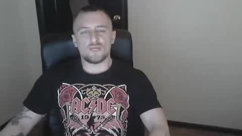 Snapshot of lev1ngston chatting on January 2025 03:44:01 PM lev1ngston online show from January 2025 03:44:01 PM