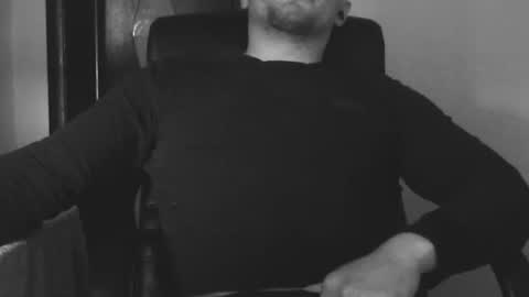 Snapshot of lev1ngston chatting on September 2025 11:23:02 AM lev1ngston online show from September 2025 11:23:02 AM