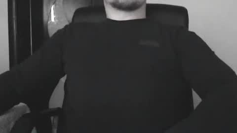 Snapshot of lev1ngston chatting on October 2025 10:35:02 AM lev1ngston online show from October 2025 10:35:02 AM