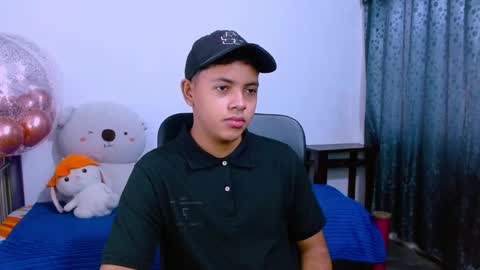      0600AM-1200PM - online show from December 2025 03:05:01 PM