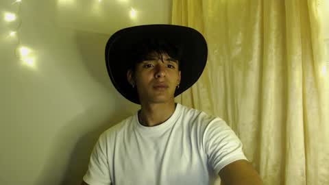 i  am lewis ly EDUARDO MEMDOZA15 online show from January 2026 04:10:01 PM