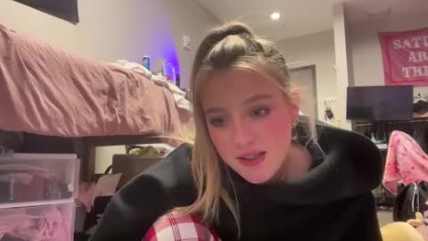 lexisRose online show from March 2025 03:30:01 AM