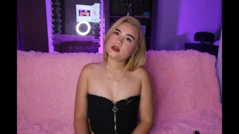 Snapshot of lexasworld chatting on April 2026 04:28:02 AM Alexandra online show from April 2026 04:28:02 AM