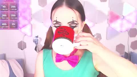 Alexia online show from October 2025 11:51:02 AM