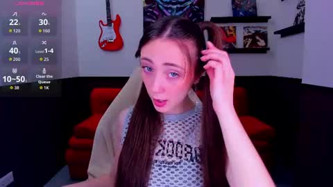 Snapshot of lexi_split chatting on June 2026 02:43:02 AM Lexi GTM2 MonWedThurSatSun 1000am-400pm online show from June 2026 02:43:02 AM