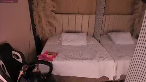 Lexi Adams  online show from July 2026 12:33:02 PM