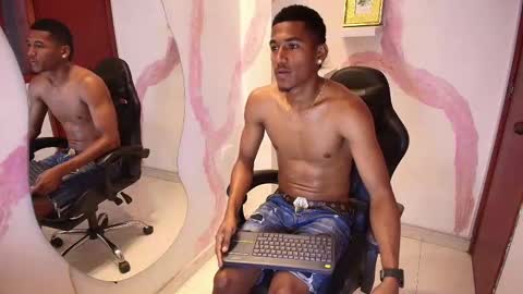 Snapshot of lexianddeker chatting on September 2025 02:53:01 PM Lexi Derek online show from September 2025 02:53:01 PM