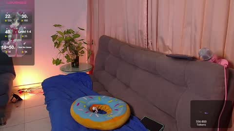 Lexie Thompson   8pm  0000am -5 online show from December 2024 05:27:02 AM