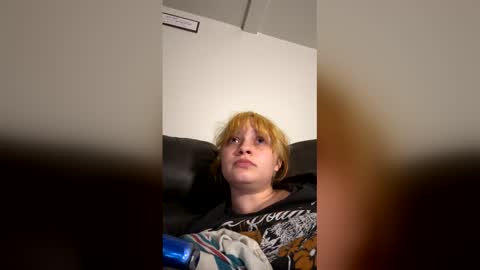 Snapshot of lexiestar22 chatting on June 2026 05:52:01 AM lexiestar22 online show from June 2026 05:52:01 AM