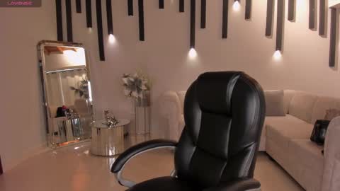 Lexie  online show from March 2025 08:00:02 PM