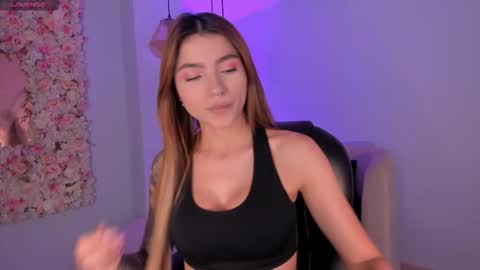 Lexie  online show from October 2025 06:59:01 PM