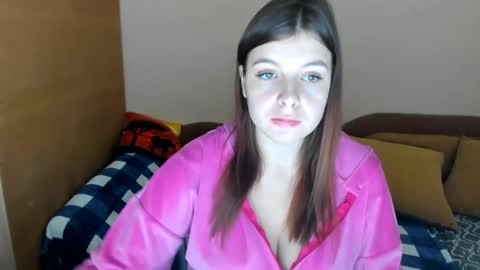 Elisabeth online show from December 2025 07:50:01 AM