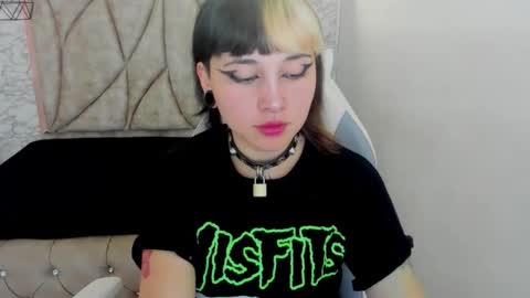 lexrosse online show from February 2026 07:23:02 PM